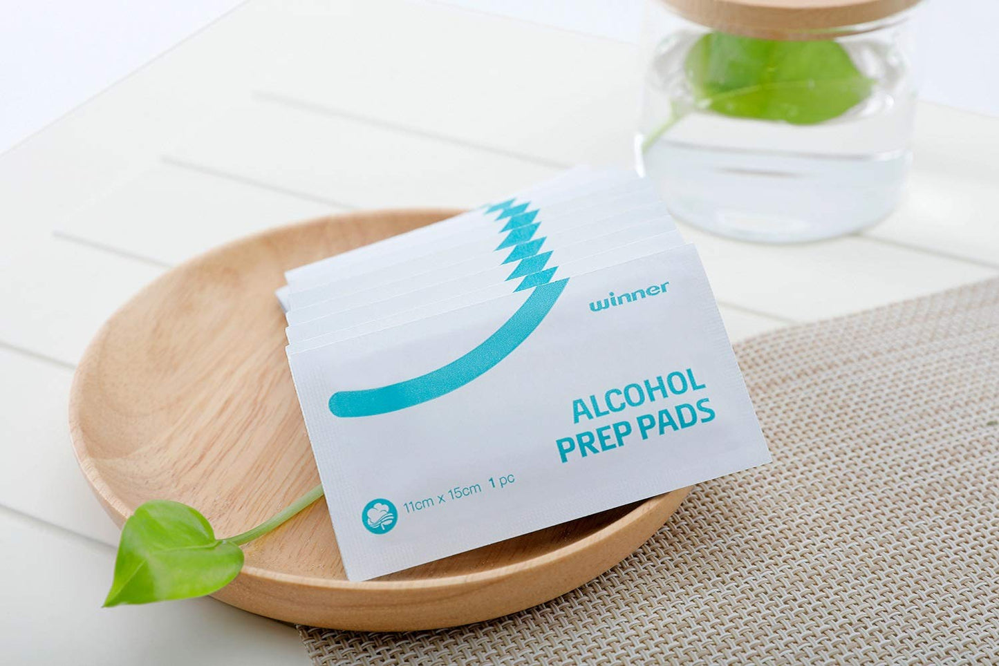Winner Alcohol Wipes Individually Wrapped, 6" x 4" Large Prep Pads with 70% Isopropyl Alcohol, Essential for First Aid, Home and Laboratories, 4-Ply, 200 Count